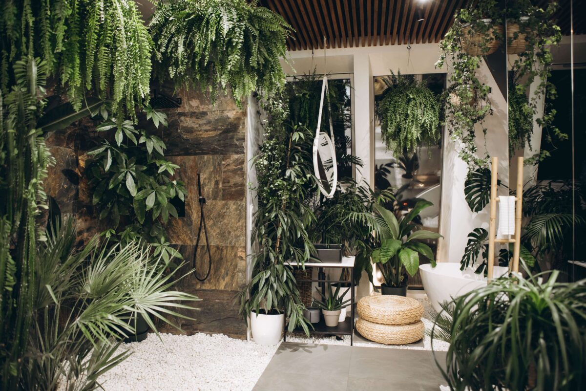 modern-style-bathroom-with-many-tropical-plants