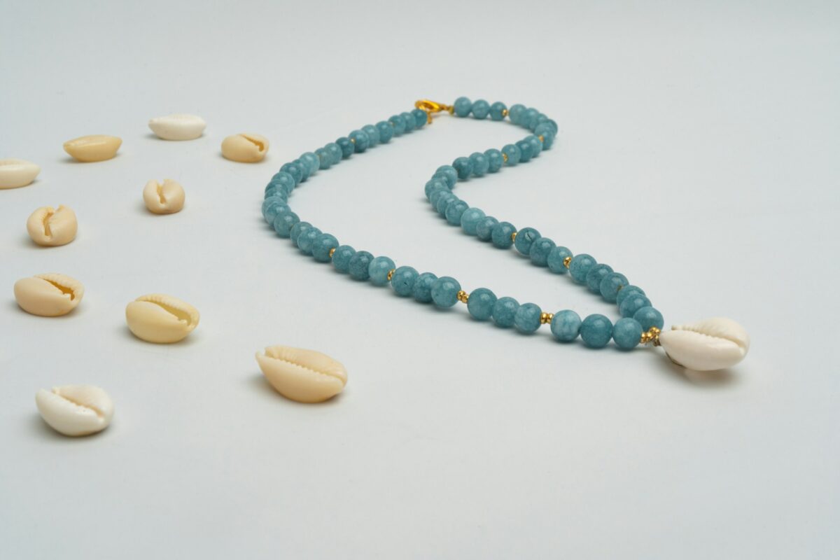 necklace with shells
