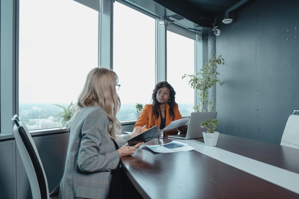 women-sitting-at-the-table